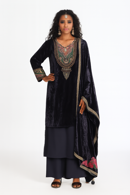 Women Embroidery Kurta Set-Navy (Size-4XL) | D455